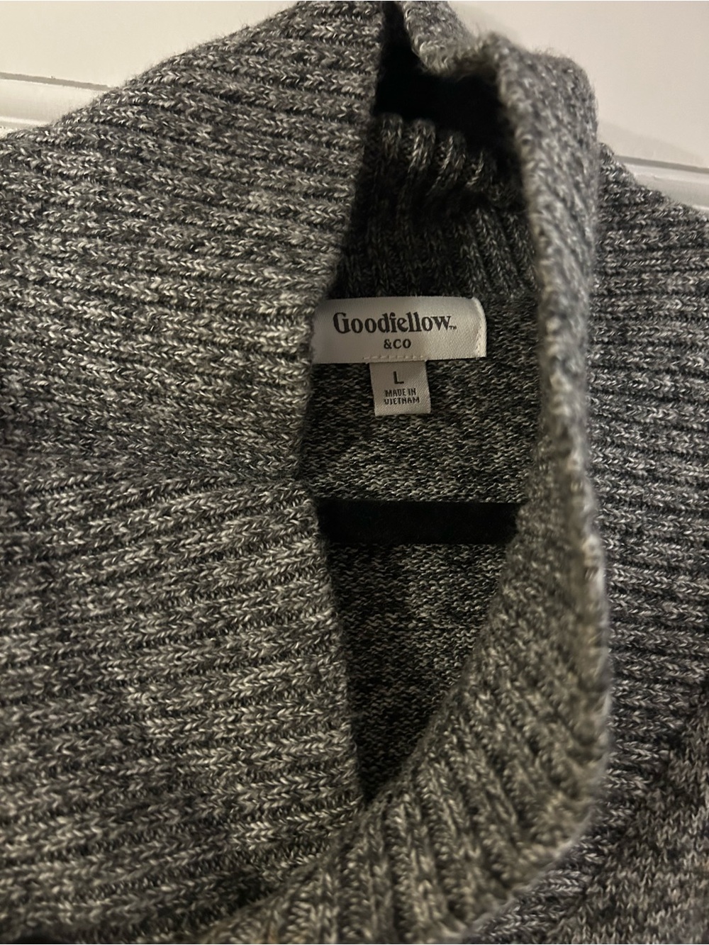 Goodfellow & Co Men’s Heather Gray Turtleneck Sweater